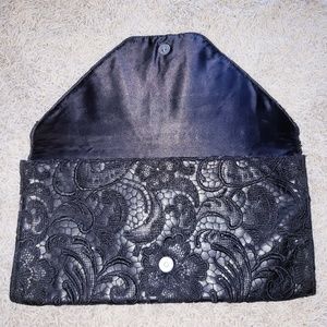 Jessica Simpson clutch